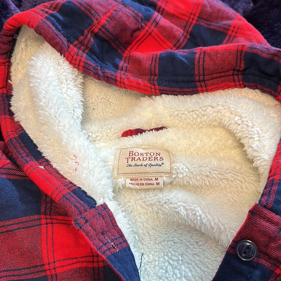 Boston Traders Sherpa Lined Fleece Hooded Button Up Shacket Size Women's Medium. - Picture 2 of 6
